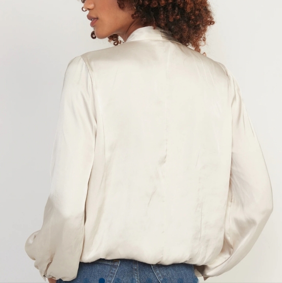 Old Navy Blouse - Picture 4 of 4